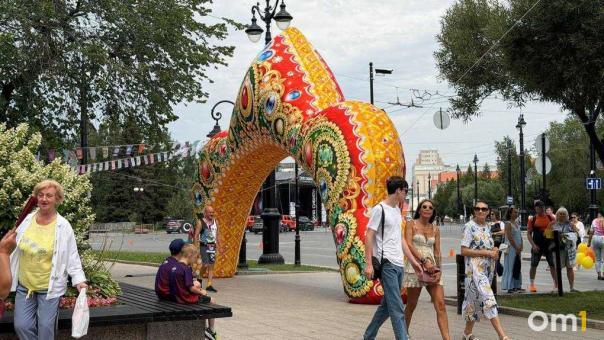 Как отмечали День города древние омичи? Истории из тех времён, когда привычного праздника ещё не было