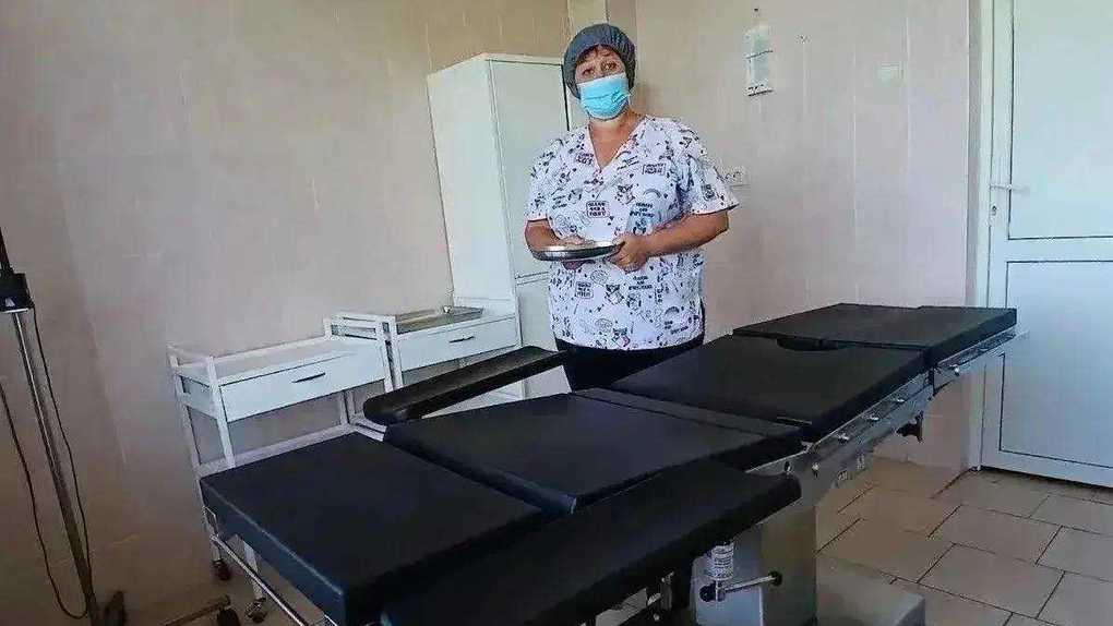 В Калачинскую ЦРБ поставили новые хирургические столы за 2,26 миллиона рублей