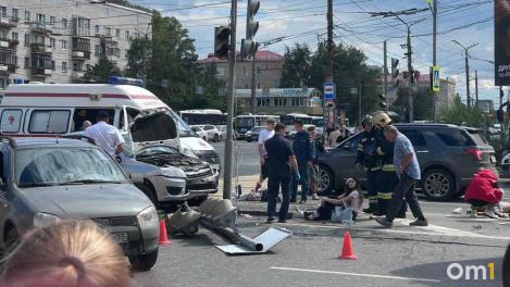 Омичу, сбившему семь человек на Ленинградской площади, стало плохо за рулём