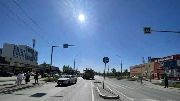 В Ленинском районе Новосибирска автомобиль сбил 73-летнюю женщину на пешеходном переходе