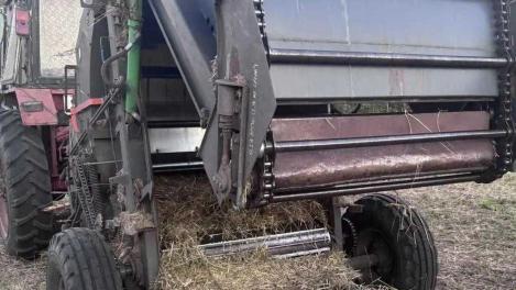 Рабочий погиб во время заготовки сена в Омской области