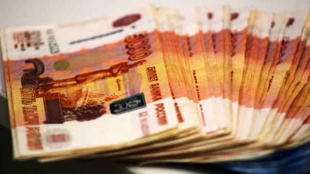 Жители Омской области потеряли почти 6 млн рублей из-за интернет-аферистов за сутки