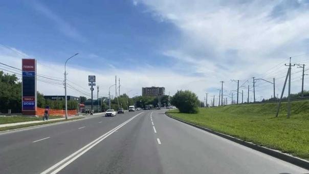 В Первомайском районе Новосибирска автомобиль сбил 12-летнего велосипедиста на пешеходном переходе