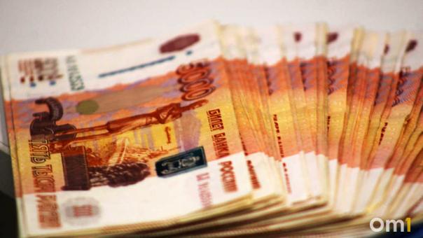 Омский маляр добился выплаты миллиона рублей после увольнения