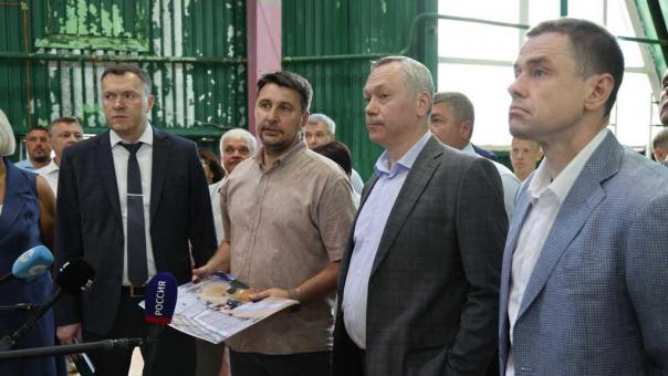 Губернатор Новосибирской области оценил ход ремонта социальных объектов в Бердске