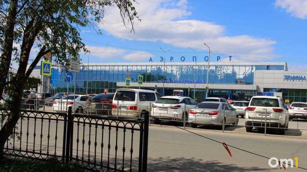Рейс из Омска в Сочи задержали более чем на 14 часов