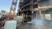 Пострадавших в страшном пожаре на стройке эвакуируют из Омска спецбортом