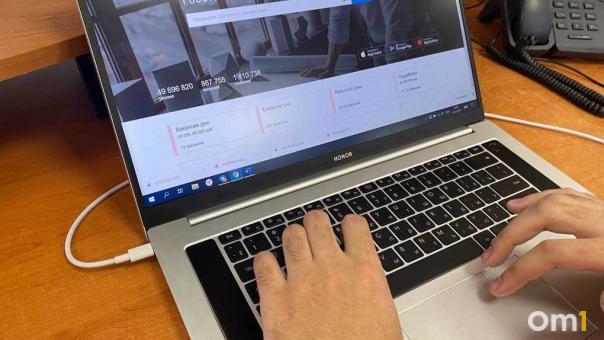 Почти половина омичей собирается выйти на подработку этой осенью
