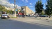 В Дзержинском районе Новосибирска 15-летняя девушка на электросамокате попала в ДТП с Subaru