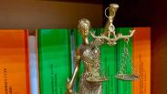 Убийство студента в Омске: четверых обвиняемых оставили в СИЗО ещё на два месяца