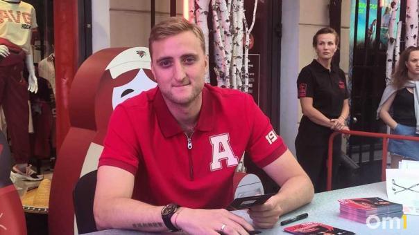 Форвард «Авангарда» Волков рассказал о восстановлении после операции