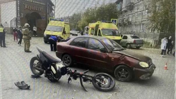 Виновник ДТП выплатит 2 миллиона рублей матери погибшей девочки из Омска