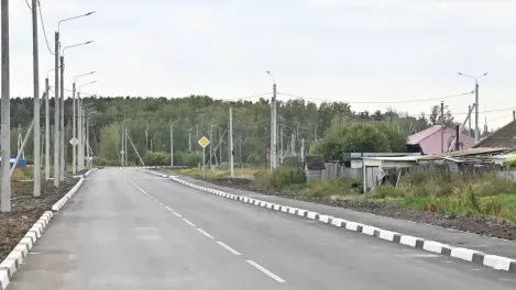 В Тюкалинске завершили основной этап реконструкции дороги к маслосыркомбинату