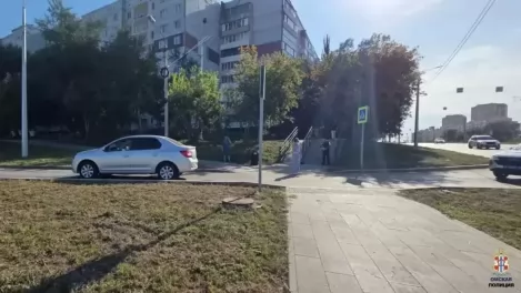В Омске сбили ребёнка, проезжавшего по переходу