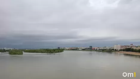 Путешественник из Казахстана приплыл на байдарке в Омскую область