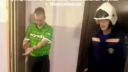 Курьеру зажало руку в лифте на улице Немировича-Данченко в Новосибирске
