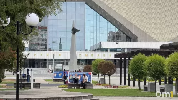 Возле СКК имени Блинова в Омске установят новый остановочный павильон