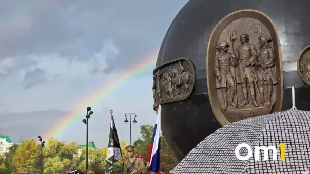 В Омске открыли обновлённую версию шара «Держава» на площади Бухгольца