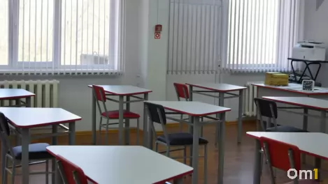 «Я тебе руку сломал»: мать школьника год добивается ответственности в Новосибирске