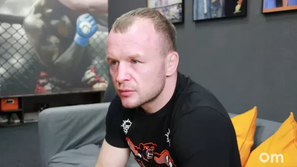 Александр Шлеменко проведет бой с экс-участником UFC на турнире в Лас-Вегасе