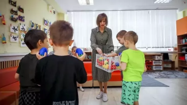 Более 75 тысяч детей ходят в детсады Новосибирска