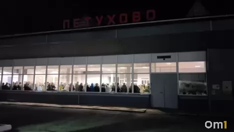 Поезд Тында — Кисловодск застрял под Курганом: пассажиров выгнали из вагонов без объяснения причин