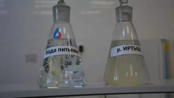 Омский водоканал рассказал, как проверяет качество питьевой воды