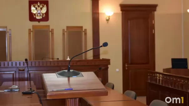 Перевернулась на наледи: омичка отсудила у водоканала почти 250 тысяч