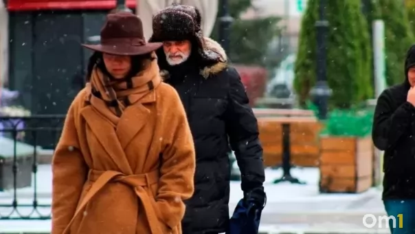 Снег, гололёд и до -5 градусов: в Омской области сегодня резко похолодает