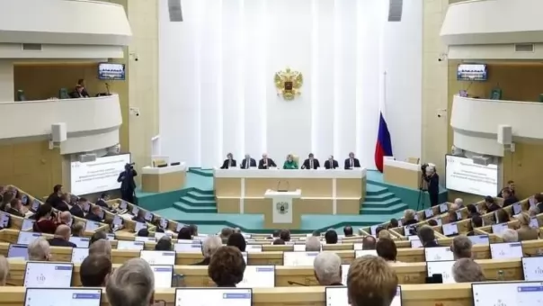 Губернатор Омской области предложил расширить поддержку регионов и обновить скорые