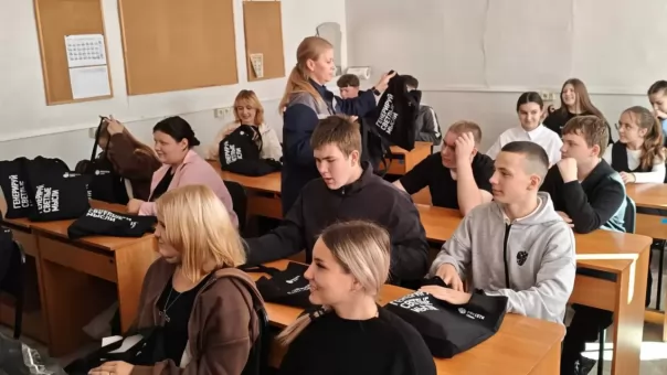 В Омске стартовал новый сезон энергокружков и энергоклассов «Россети Сибирь»