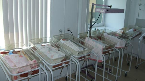 В новогодние каникулы в Омской области родились 406 детей