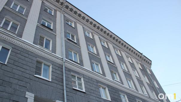 100-летние квартиры в старейших домах Новосибирска выставили на продажу