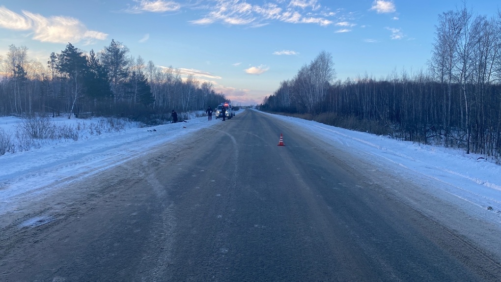 Омский дорожник при расчистке дороги от снега наткнулся на труп