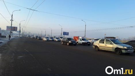 «В понедельник вместе постоим в пробке»: Хоценко поручил решить проблему заторов на мосту у Телецентра