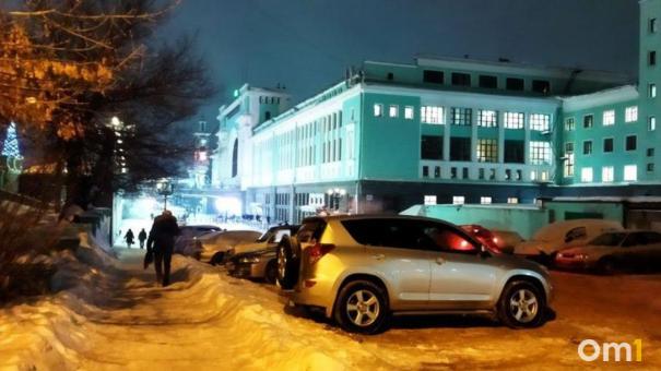 Прокуратура требует от мэра Новосибирска увеличить процент гостевых парковок