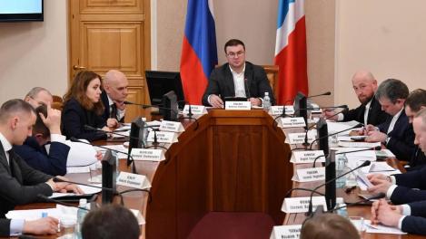 Виталий Хоценко обсудил с застройщиками новые проекты в Омске