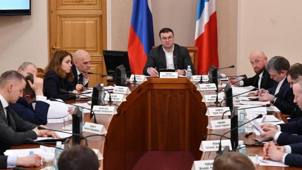 Виталий Хоценко обсудил с застройщиками новые проекты в Омске
