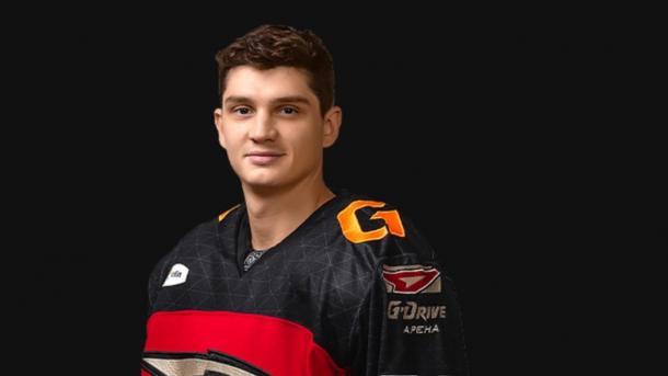 Нападающий «Авангарда» оценил шансы «Сибири» и «Салавата Юлаева» в решающем матче