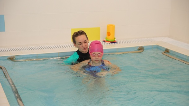 Протянуть руку помощи. Как в Новосибирске проходят реабилитацию дети с инвалидностью