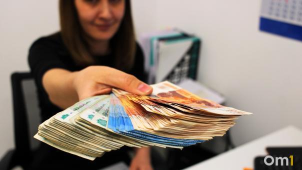 Подарок от матери на 23 Февраля принёс омичу миллион рублей