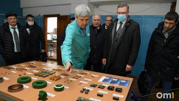 Александр Бурков отправился в Москву, чтобы рассказать о потенциале омских заводов