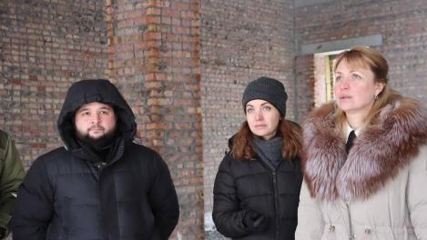 Омский министр Степанова рассказала, когда откроется школа в «Серебряном береге»
