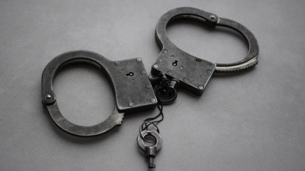 Омичка забила до смерти друга, который попросил у неё помощи