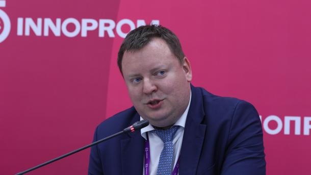 НОВИКОМ провёл дискуссию о поддержке технологического развития на ИННОПРОМ-2025