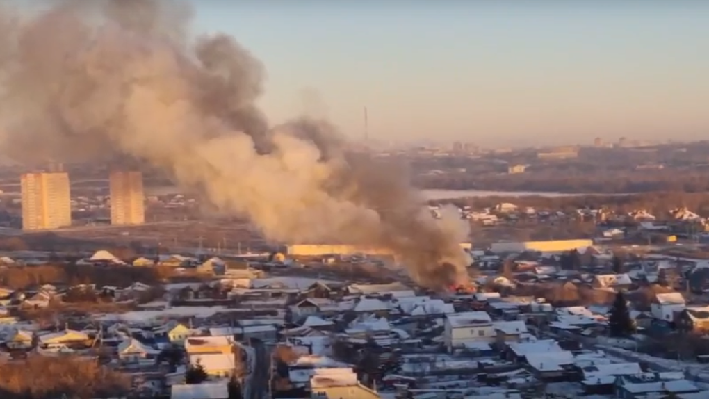 В Омске на Левобережье сгорели два частных дома