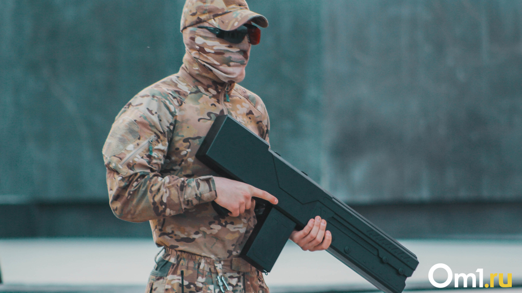 Силовиков с антидроновыми ружьями заметили на параде Победы в Новосибирске