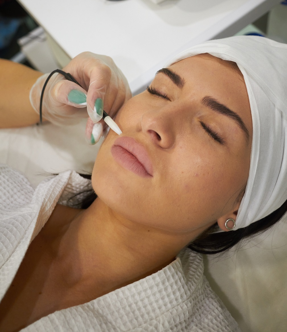 Эпиляция без боли: о способах избавления от нежелательных волос рассказали новосибирцам