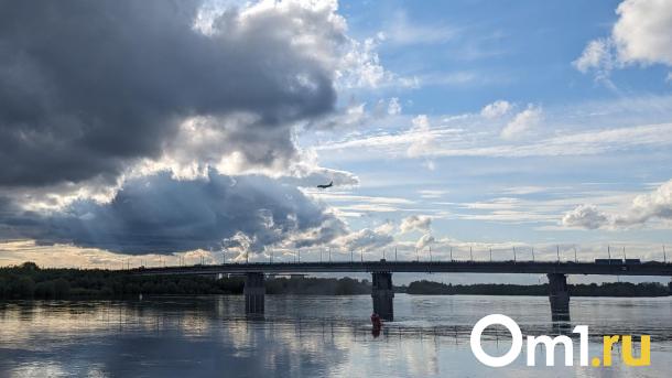 Омичей, которые подплывут к Ленинградскому мосту, могут оштрафовать