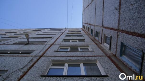 Жильцы 17-этажки на два месяца остались без лифта в Новосибирске